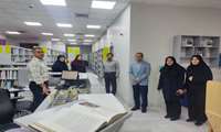 بازدید رئیس دانشکده از کتابخانه 